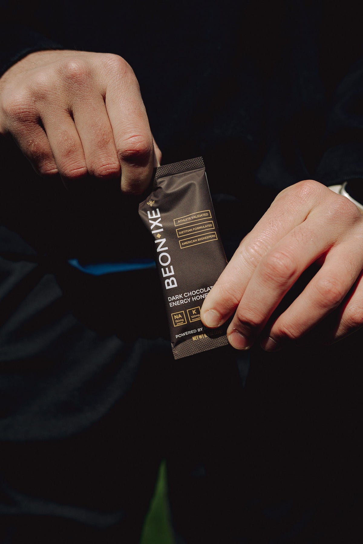 Beonixe Dark Chocolate honey energy gel packets for running and endurance